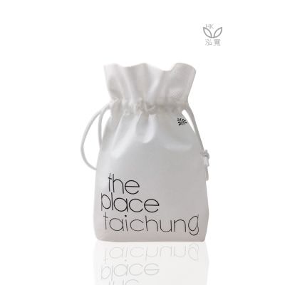 18 BAG 环保袋，国内外五星级饭店认可的专业品质，量身订制尺寸，客制化 LOGO，各种环保袋、不织布手提袋、宣传购物袋、收纳袋、礼品包装袋、活动赠品袋、保温袋、覆膜袋、保冷袋、无纺袋、帆布袋、棉布袋、福袋、束口袋、备品袋、防尘袋