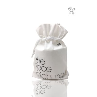 18 BAG 环保袋，国内外五星级饭店认可的专业品质，量身订制尺寸，客制化 LOGO，各种环保袋、不织布手提袋、宣传购物袋、收纳袋、礼品包装袋、活动赠品袋、保温袋、覆膜袋、保冷袋、无纺袋、帆布袋、棉布袋、福袋、束口袋、备品袋、防尘袋
