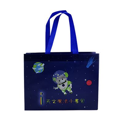 18 BAG 环保袋，国内外五星级饭店认可的专业品质，量身订制尺寸，客制化 LOGO，各种环保袋、不织布手提袋、宣传购物袋、收纳袋、礼品包装袋、活动赠品袋、保温袋、覆膜袋、保冷袋、无纺袋、帆布袋、棉布袋、福袋、束口袋、备品袋、防尘袋